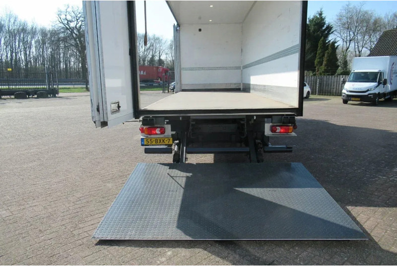 Volvo FL 250 Bakwagen + 6 deuren + Laadklep 2000 kg - Skříňový nákladní auto: obrázek 4 Volvo FL 250 Bakwagen + 6 deuren + Laadklep 2000 kg - Skříňový nákladní auto: obrázek 4