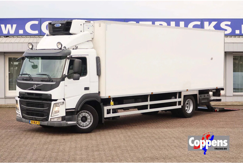 Volvo FM 330 4x2 Koel/Vries Carrier Supra 380 + Klep Dhollandia 2500 kg - Chladírenský nákladní automobil: obrázek 1 Volvo FM 330 4x2 Koel/Vries Carrier Supra 380 + Klep Dhollandia 2500 kg - Chladírenský nákladní automobil: obrázek 1
