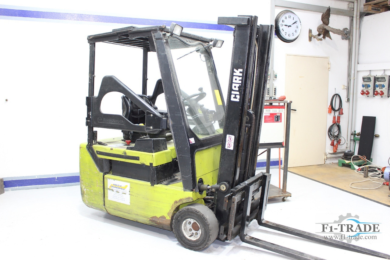 CLARK CTM 16 S - Elektrický vysokozdvižný vozík: obrázek 2 CLARK CTM 16 S - Elektrický vysokozdvižný vozík: obrázek 2