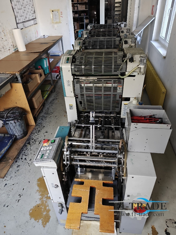 Ryobi 3304H - Ofsetová tiskárna: obrázek 4 Ryobi 3304H - Ofsetová tiskárna: obrázek 4
