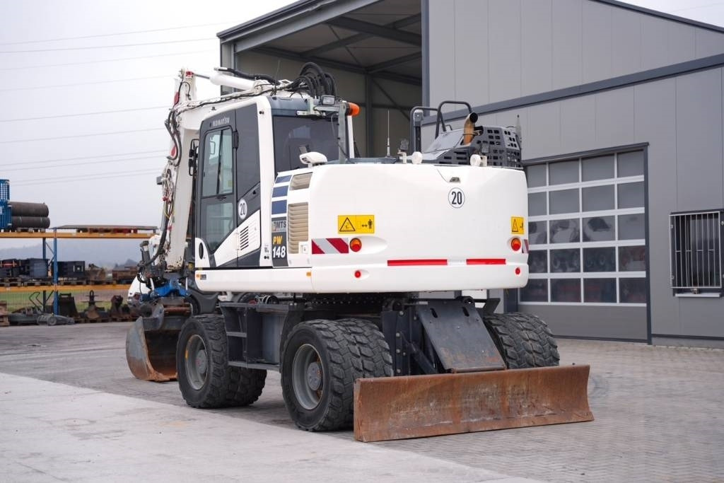 Komatsu PW 148-11 - Kolesové rýpadlo: obrázek 3 Komatsu PW 148-11 - Kolesové rýpadlo: obrázek 3