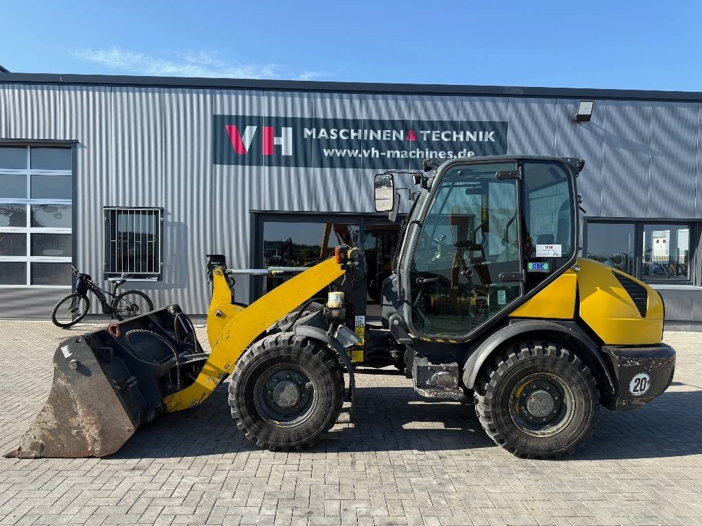 Komatsu WA 70-6 - Kolový nakladač: obrázek 2 Komatsu WA 70-6 - Kolový nakladač: obrázek 2