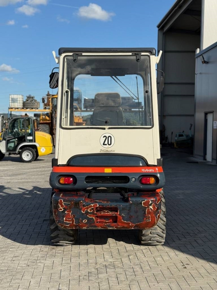 Kubota R 420 - Kolový nakladač: obrázek 4 Kubota R 420 - Kolový nakladač: obrázek 4