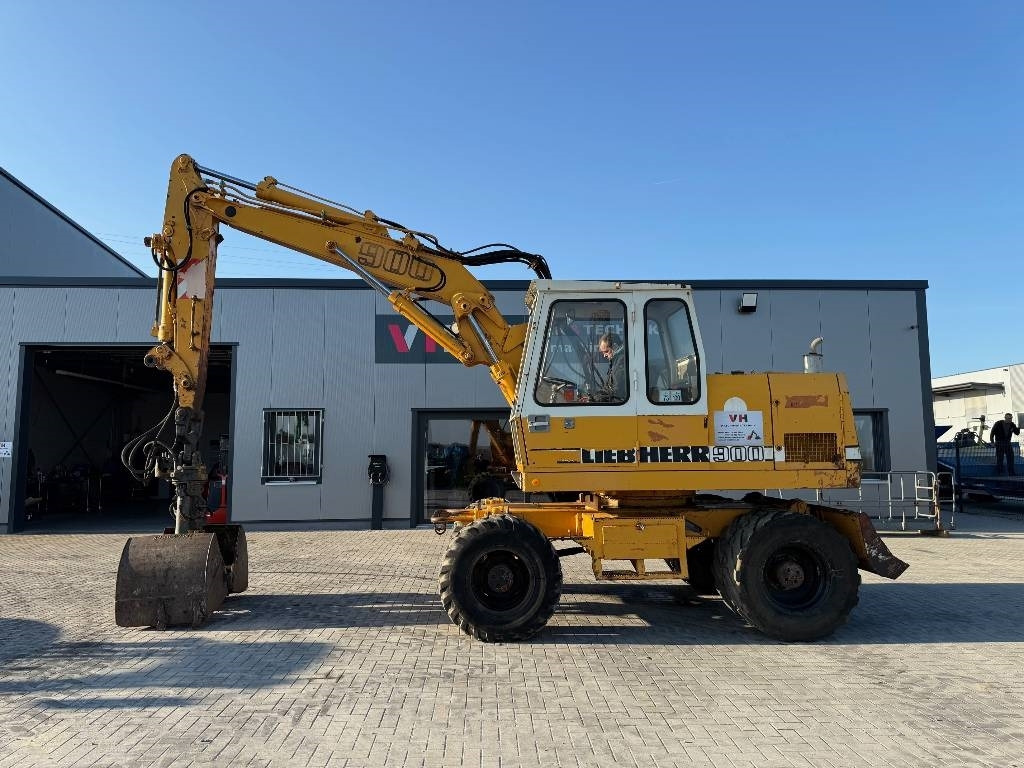 Liebherr A 900 C - Kolesové rýpadlo: obrázek 1 Liebherr A 900 C - Kolesové rýpadlo: obrázek 1