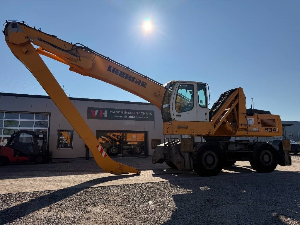 Liebherr A 934 C HD Litronic - Překládkové rypadlo: obrázek 1 Liebherr A 934 C HD Litronic - Překládkové rypadlo: obrázek 1