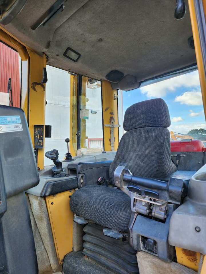 CAT D6N LGP - Buldozer: obrázek 5 CAT D6N LGP - Buldozer: obrázek 5