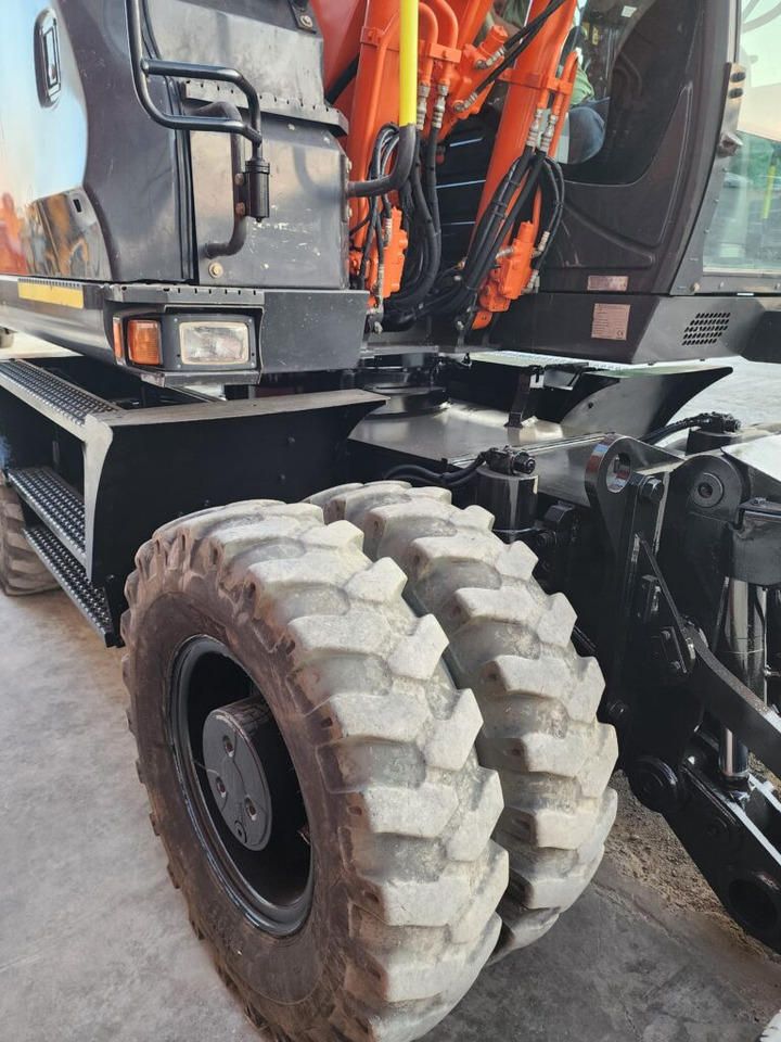 HITACHI ZX145W-6 - Kolesové rýpadlo: obrázek 5 HITACHI ZX145W-6 - Kolesové rýpadlo: obrázek 5
