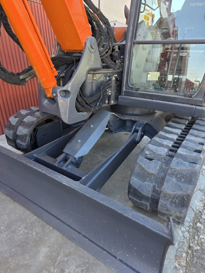 HITACHI ZX85USB-6 - Mini rýpadlo: obrázek 4 HITACHI ZX85USB-6 - Mini rýpadlo: obrázek 4