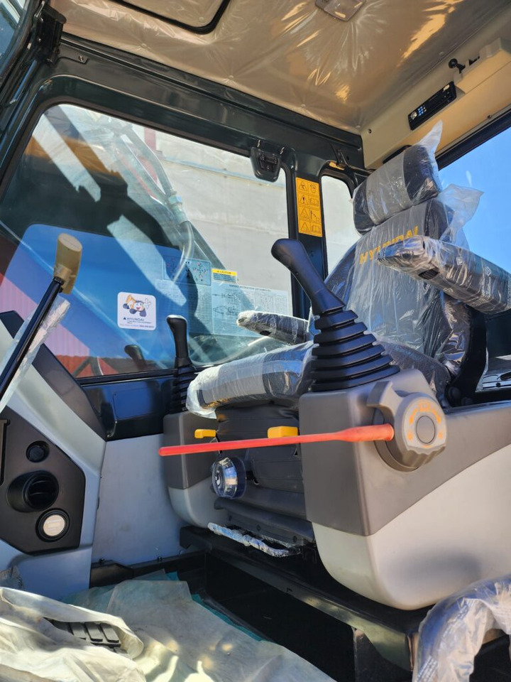 Pásové rýpadlo HYUNDAI R210 NUEVA: obrázek 10