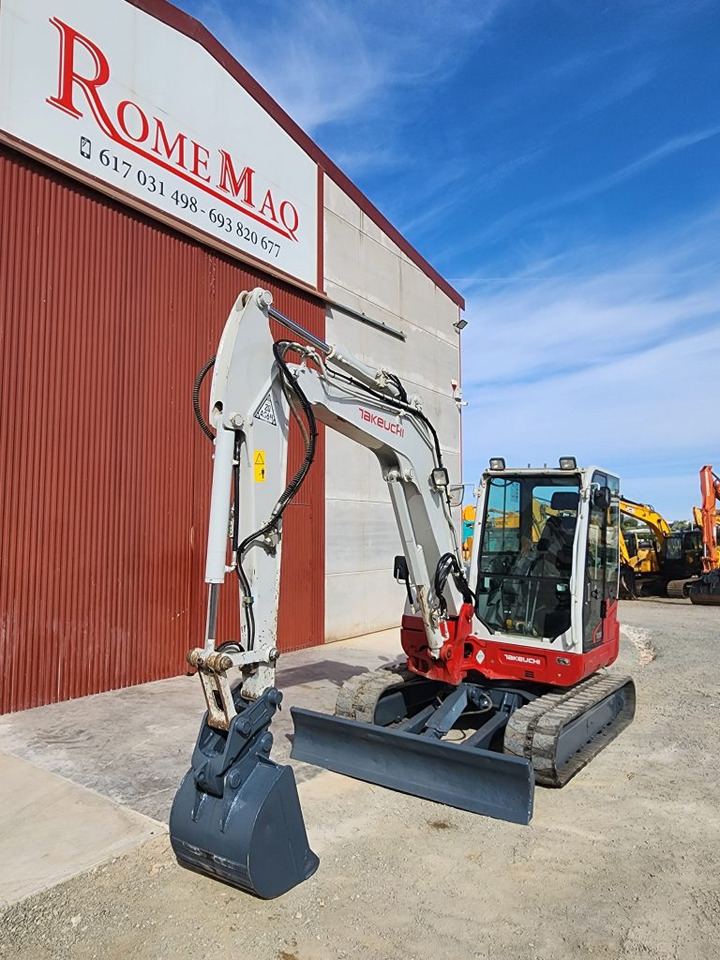 TAKEUCHI TB260 - Mini rýpadlo: obrázek 3 TAKEUCHI TB260 - Mini rýpadlo: obrázek 3