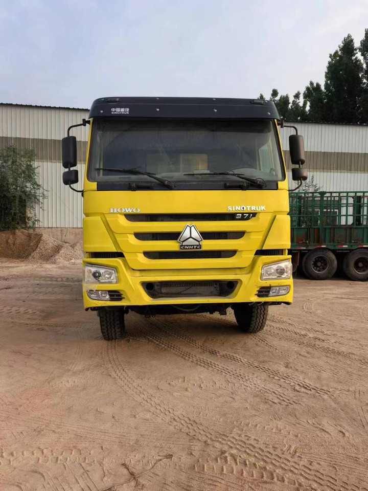 Howo Tipper Truck 371 - Sklápěč: obrázek 4 Howo Tipper Truck 371 - Sklápěč: obrázek 4