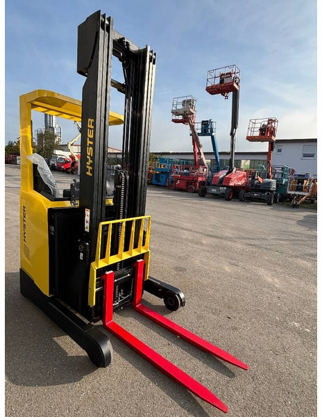 Hyster R 1.2 E Schubmaststapler, 1200kg - Retrak: obrázek 5 Hyster R 1.2 E Schubmaststapler, 1200kg - Retrak: obrázek 5