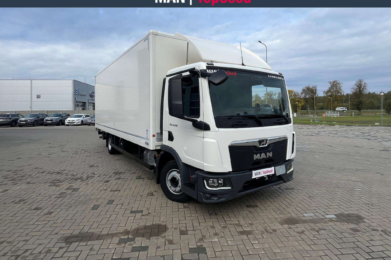 MAN 12.250 4x2 BL CH (8425) - Skříňový nákladní auto: obrázek 2 MAN 12.250 4x2 BL CH (8425) - Skříňový nákladní auto: obrázek 2