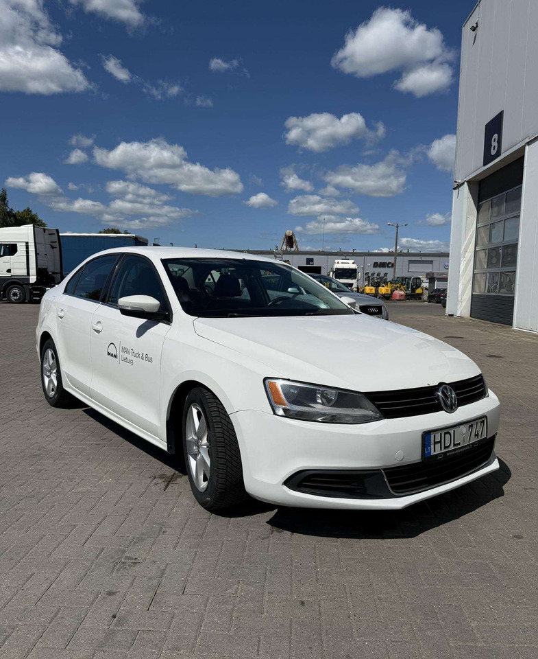 Volkswagen Jetta - Sedan: obrázek 3 Volkswagen Jetta - Sedan: obrázek 3