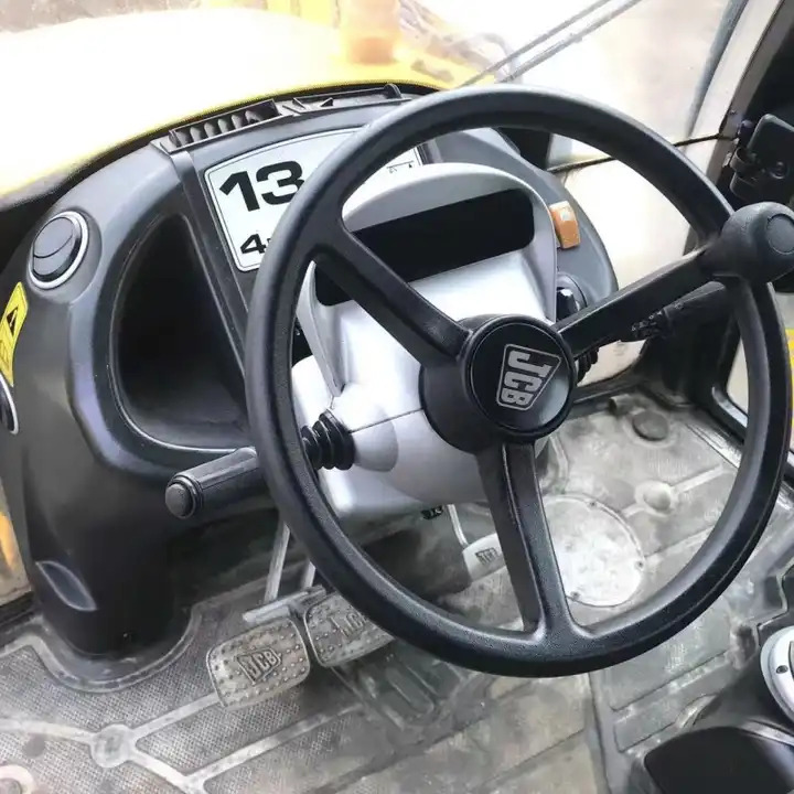 2.5 Ton Backhoe Loader High Quality Loader 4X4 Compact Tractor Backhoe Loader Backhoes Excavator Jcb 4cx 3cx Price for Sale - Rýpadlo-nakladač: obrázek 3 2.5 Ton Backhoe Loader High Quality Loader 4X4 Compact Tractor Backhoe Loader Backhoes Excavator Jcb 4cx 3cx Price for Sale - Rýpadlo-nakladač: obrázek 3