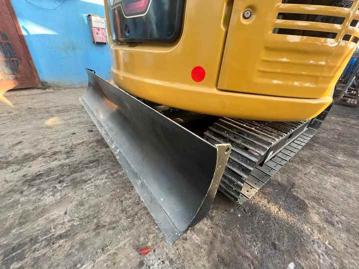 7 Ton Caterpillar Mini Excavator Cat 307c 307d With Rubber Tracks And Hydraulic Blade in Shanghai - Pásové rýpadlo: obrázek 5 7 Ton Caterpillar Mini Excavator Cat 307c 307d With Rubber Tracks And Hydraulic Blade in Shanghai - Pásové rýpadlo: obrázek 5