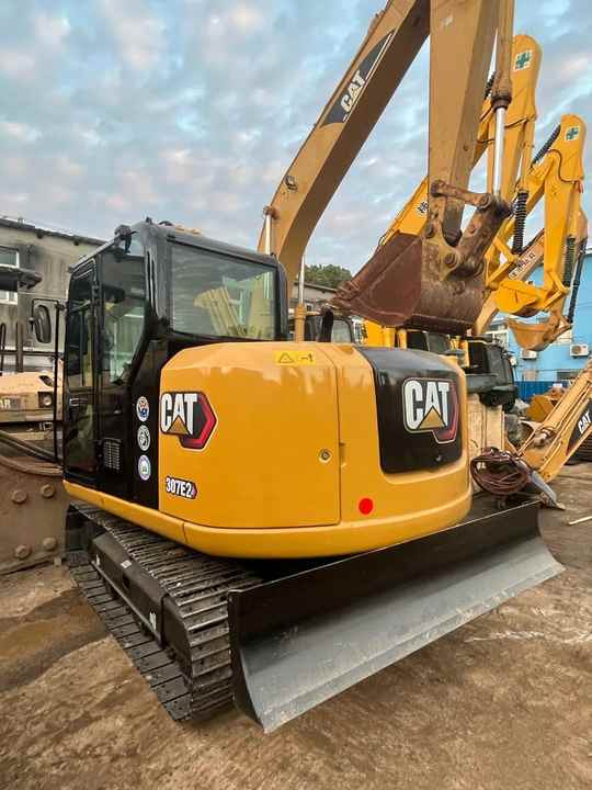 7 Ton Caterpillar Mini Excavator Cat 307c 307d With Rubber Tracks And Hydraulic Blade in Shanghai - Pásové rýpadlo: obrázek 4 7 Ton Caterpillar Mini Excavator Cat 307c 307d With Rubber Tracks And Hydraulic Blade in Shanghai - Pásové rýpadlo: obrázek 4
