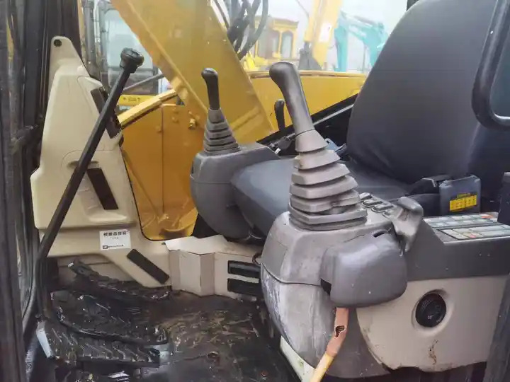 8t Mini Excavator,Japan Imported Cat 308d Micro Multi Function Excavator Small Digger For Sale in Shanghai - Pásové rýpadlo: obrázek 4 8t Mini Excavator,Japan Imported Cat 308d Micro Multi Function Excavator Small Digger For Sale in Shanghai - Pásové rýpadlo: obrázek 4