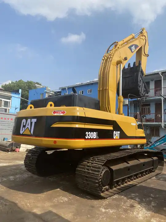 90% New Used Caterpillar crawler excavator CAT 330BL in good condition for sale with low price - Pásové rýpadlo: obrázek 2 90% New Used Caterpillar crawler excavator CAT 330BL in good condition for sale with low price - Pásové rýpadlo: obrázek 2