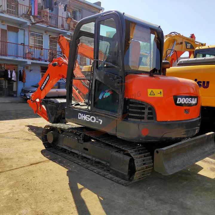 Awesome Performance Korea Imported Small Scale Used Doosan Dh60 Excavator - Pásové rýpadlo: obrázek 4 Awesome Performance Korea Imported Small Scale Used Doosan Dh60 Excavator - Pásové rýpadlo: obrázek 4