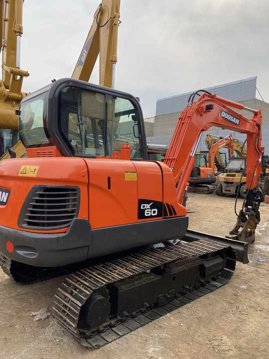 Awesome Performance Korea Imported Small Scale Used Doosan Excavator Dx60 Dx225 Dh60 Dh55 - Pásové rýpadlo: obrázek 2 Awesome Performance Korea Imported Small Scale Used Doosan Excavator Dx60 Dx225 Dh60 Dh55 - Pásové rýpadlo: obrázek 2