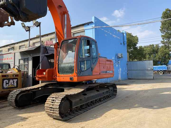 Best Selling DOOSAN excavator machine construction used machinery equipment dx225 DX60 DX70 DH60 DH220 used excavators in stock - Rýpadlo: obrázek 5 Best Selling DOOSAN excavator machine construction used machinery equipment dx225 DX60 DX70 DH60 DH220 used excavators in stock - Rýpadlo: obrázek 5