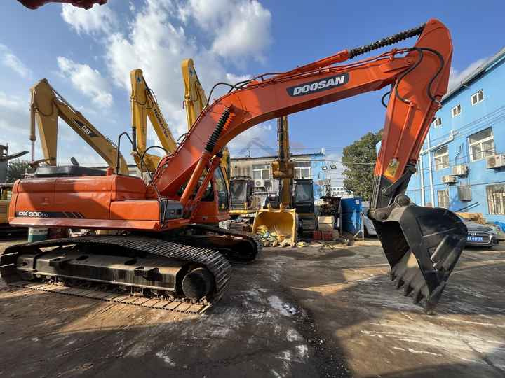 Best Selling DOOSAN excavator machine construction used machinery equipment dx225 DX60 DX70 DH60 DH220 used excavators in stock - Rýpadlo: obrázek 5 Best Selling DOOSAN excavator machine construction used machinery equipment dx225 DX60 DX70 DH60 DH220 used excavators in stock - Rýpadlo: obrázek 5