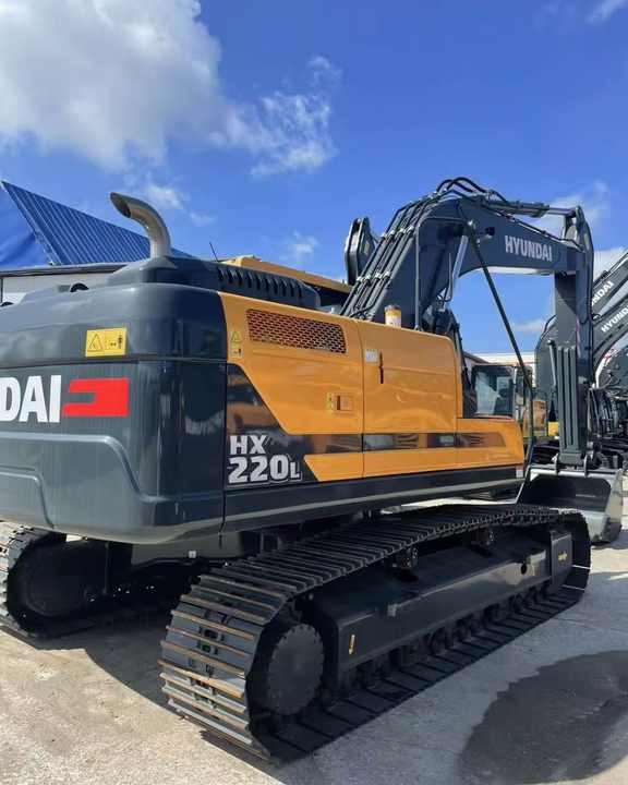 Certificated High Quality Hyundai 220LC Excavator 220lc-9s HX220L 220HD 22 Tons Excavator for Sale - Rýpadlo: obrázek 2 Certificated High Quality Hyundai 220LC Excavator 220lc-9s HX220L 220HD 22 Tons Excavator for Sale - Rýpadlo: obrázek 2