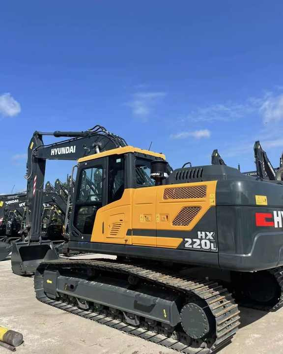 Certificated High Quality Hyundai 220LC Excavator 220lc-9s HX220L 220HD 22 Tons Excavator for Sale - Rýpadlo: obrázek 1 Certificated High Quality Hyundai 220LC Excavator 220lc-9s HX220L 220HD 22 Tons Excavator for Sale - Rýpadlo: obrázek 1
