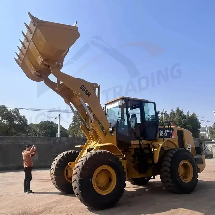 Cheap price Japan used CAT 966H wheel loader Original condition second hand caterpillar 966 wheel used loader - Kolový nakladač: obrázek 1 Cheap price Japan used CAT 966H wheel loader Original condition second hand caterpillar 966 wheel used loader - Kolový nakladač: obrázek 1
