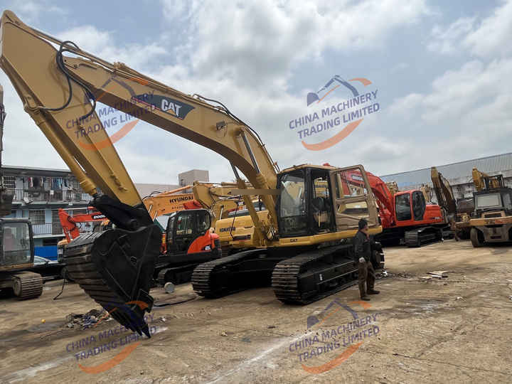 Excellent Used Cheap Caterpillar Cat 325bl excavator Second Hand cat325bl earth-moving digger With Perfect Function in stock - Pásové rýpadlo: obrázek 5 Excellent Used Cheap Caterpillar Cat 325bl excavator Second Hand cat325bl earth-moving digger With Perfect Function in stock - Pásové rýpadlo: obrázek 5
