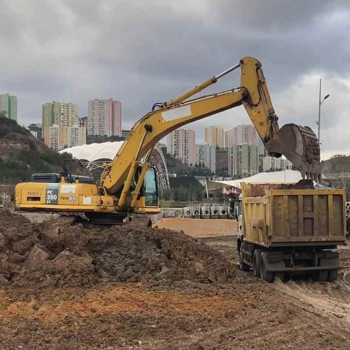 Factory Supply Second-Hand Komatsu PC200-8 PC220-8 PC300 PC350 PC400 20ton Used Crawler Excavator with Good Condition - Pásové rýpadlo: obrázek 3 Factory Supply Second-Hand Komatsu PC200-8 PC220-8 PC300 PC350 PC400 20ton Used Crawler Excavator with Good Condition - Pásové rýpadlo: obrázek 3