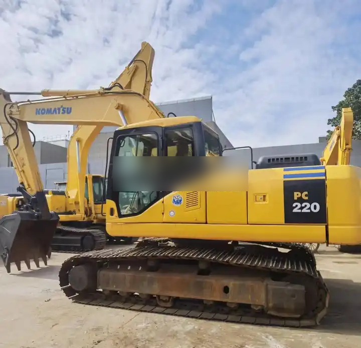 Good Condition Komatsu Used PC220-7 Hydraulic Crawler Excavator Suitable For Construction/ Agriculture Digging - Pásové rýpadlo: obrázek 1 Good Condition Komatsu Used PC220-7 Hydraulic Crawler Excavator Suitable For Construction/ Agriculture Digging - Pásové rýpadlo: obrázek 1