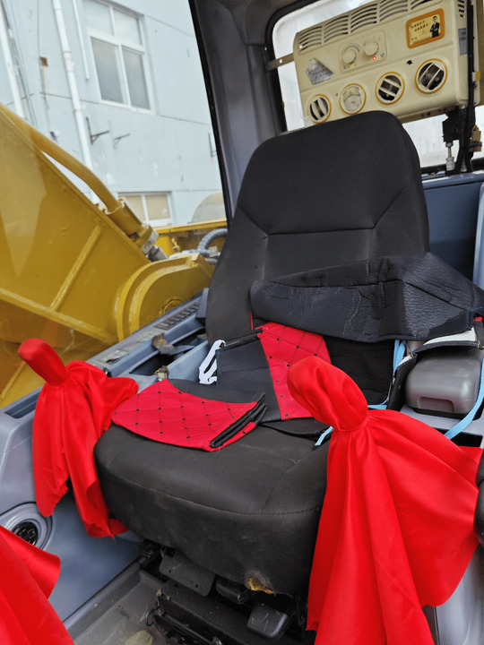 High Quality Construction Business Powerful Reliable Cat 330C Excavator in Shanghai - Pásové rýpadlo: obrázek 3 High Quality Construction Business Powerful Reliable Cat 330C Excavator in Shanghai - Pásové rýpadlo: obrázek 3