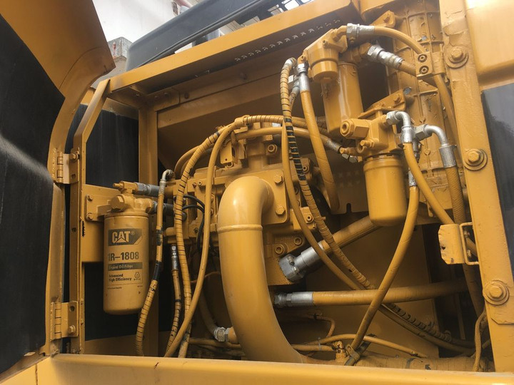 High Quality Good Condition Construction Business Powerful Cat 330C Excavator in Shanghai China - Pásové rýpadlo: obrázek 5 High Quality Good Condition Construction Business Powerful Cat 330C Excavator in Shanghai China - Pásové rýpadlo: obrázek 5