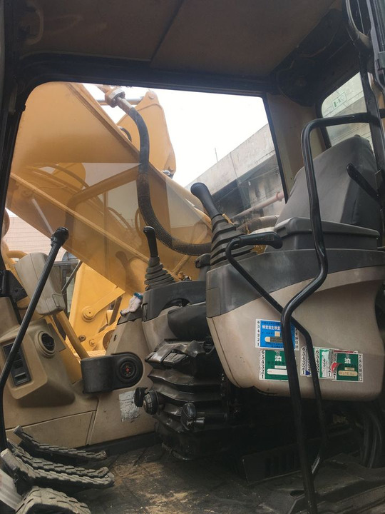 High Quality Good Condition Construction Business Powerful Cat 330C Excavator in Shanghai China - Pásové rýpadlo: obrázek 3 High Quality Good Condition Construction Business Powerful Cat 330C Excavator in Shanghai China - Pásové rýpadlo: obrázek 3