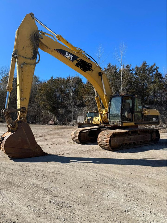 High Quality Good Condition Construction Business Powerful Reliable Cat 330C Excavator in Shanghai - Pásové rýpadlo: obrázek 3 High Quality Good Condition Construction Business Powerful Reliable Cat 330C Excavator in Shanghai - Pásové rýpadlo: obrázek 3