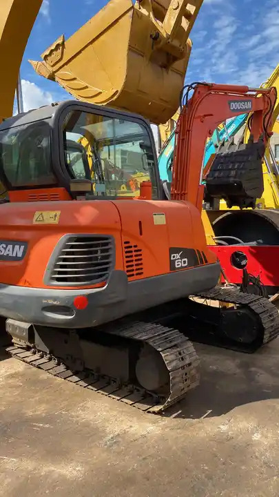 Pásové rýpadlo High Quality Hot Sale Used 6t Mini Excavator Original Korea Doosan Used Excavators Doosan Dx60 With Good Performance: obrázek 6
