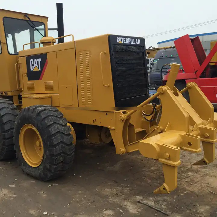 High Quality Second Hand Cat 140h Grader Used excellent Grader cat 140h 140k with good condition in Low Price on sale - Grejdr: obrázek 2 High Quality Second Hand Cat 140h Grader Used excellent Grader cat 140h 140k with good condition in Low Price on sale - Grejdr: obrázek 2