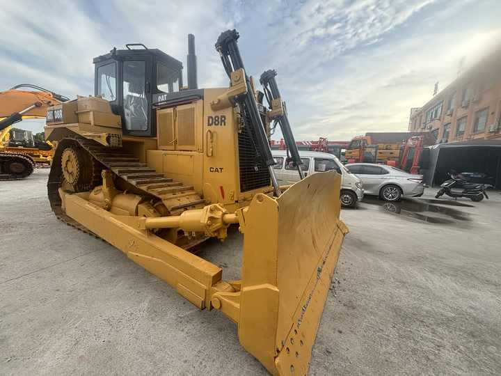 High Working Efficiency Used Bulldozer CatD8R Secondhand Caterpillar D8R Dozer on sale - Buldozer: obrázek 4 High Working Efficiency Used Bulldozer CatD8R Secondhand Caterpillar D8R Dozer on sale - Buldozer: obrázek 4