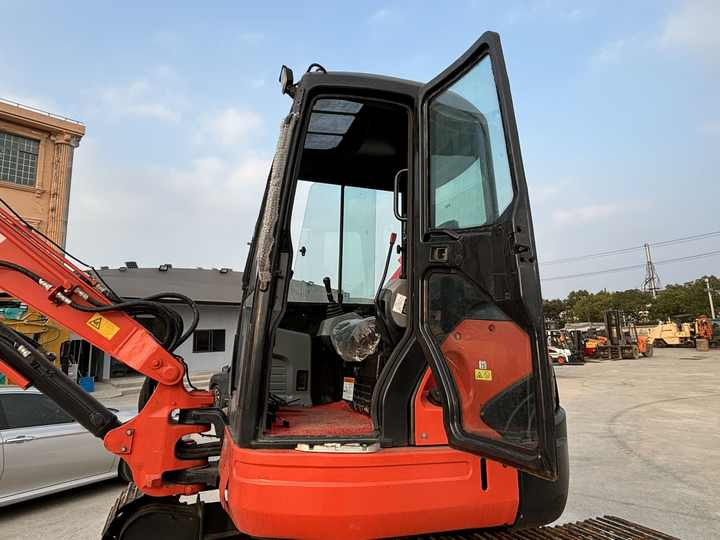 Original Japan 8ton Mini Excavator Kubota Mini Digger Used Excavator Mini Kubota Kx155 Kx165 Kx161 Kx183 - Pásové rýpadlo: obrázek 5 Original Japan 8ton Mini Excavator Kubota Mini Digger Used Excavator Mini Kubota Kx155 Kx165 Kx161 Kx183 - Pásové rýpadlo: obrázek 5