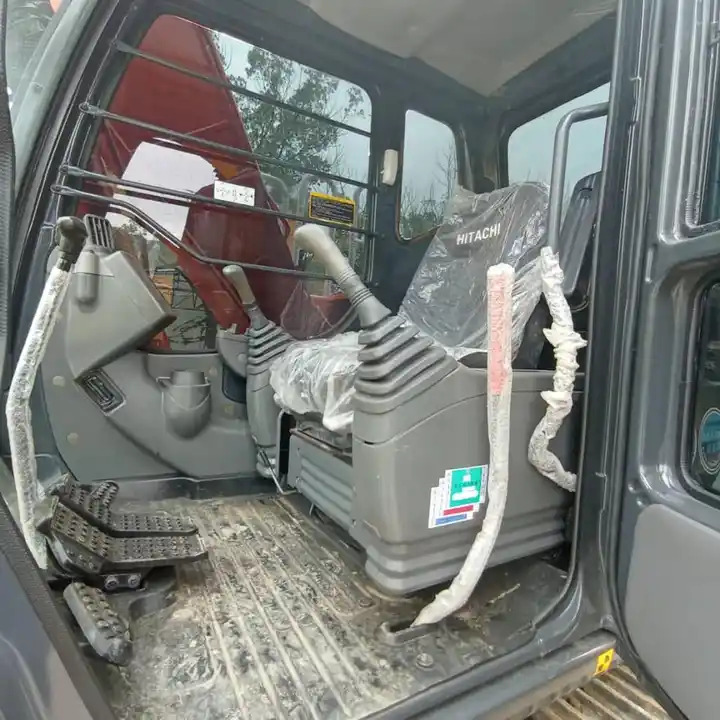 Original Landscaping Excavator Hitachi Zx120 Mini Crawler Excavator With Thumb And Ditch Bucket - Pásové rýpadlo: obrázek 3 Original Landscaping Excavator Hitachi Zx120 Mini Crawler Excavator With Thumb And Ditch Bucket - Pásové rýpadlo: obrázek 3