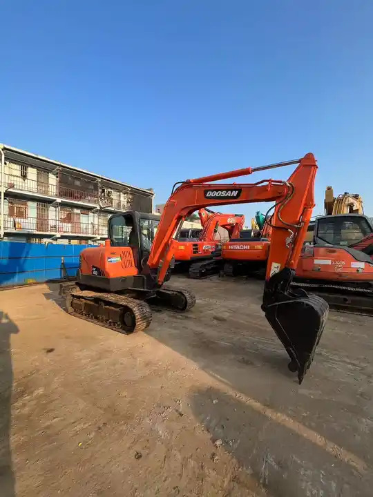 Original Top Sale High Performance Slightly Used Doosan Dx60 Tracked Excavator For Landscaping In Shanghai - Pásové rýpadlo: obrázek 5 Original Top Sale High Performance Slightly Used Doosan Dx60 Tracked Excavator For Landscaping In Shanghai - Pásové rýpadlo: obrázek 5