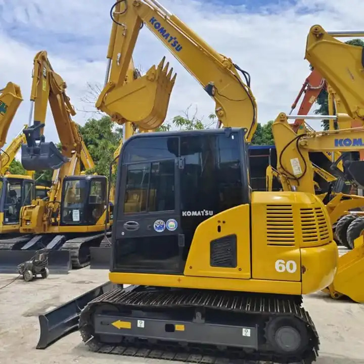 Second Hand Hydraulic Mini Excavators Small Mining 5 Ton Digger PC30 PC35 Sy55c PC60 Used Crawler Excavator - Rýpadlo: obrázek 1 Second Hand Hydraulic Mini Excavators Small Mining 5 Ton Digger PC30 PC35 Sy55c PC60 Used Crawler Excavator - Rýpadlo: obrázek 1