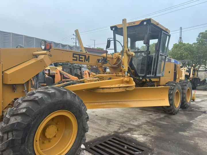 Second Hand SEM921 Motor Grader / Second Hand Motor Grader Sem 921 922 919 SEM Motor Grader for Sale - Grejdr: obrázek 4 Second Hand SEM921 Motor Grader / Second Hand Motor Grader Sem 921 922 919 SEM Motor Grader for Sale - Grejdr: obrázek 4