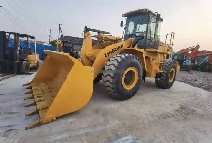 Second hand LiuGong wheel loader LG856 China made Liugong LG856 , hot sale new construction machinery 5 Ton Wheel L - Kolový nakladač: obrázek 3 Second hand LiuGong wheel loader LG856 China made Liugong LG856 , hot sale new construction machinery 5 Ton Wheel L - Kolový nakladač: obrázek 3