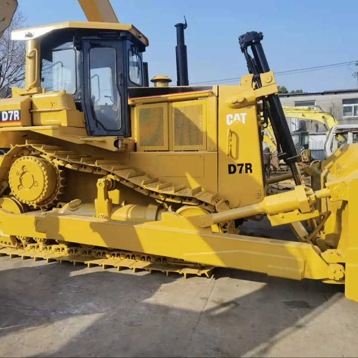 Used Bulldozers CAT D7R D8R with low price in Low Working Hour - Buldozer: obrázek 2 Used Bulldozers CAT D7R D8R with low price in Low Working Hour - Buldozer: obrázek 2