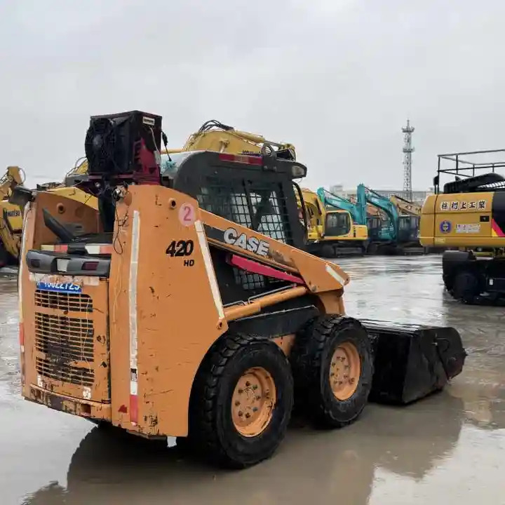 Used Case 420 Backhoe Loader Used Skid Steer Loader CASE 430 CASE 440 - Smykový nakladač: obrázek 5 Used Case 420 Backhoe Loader Used Skid Steer Loader CASE 430 CASE 440 - Smykový nakladač: obrázek 5