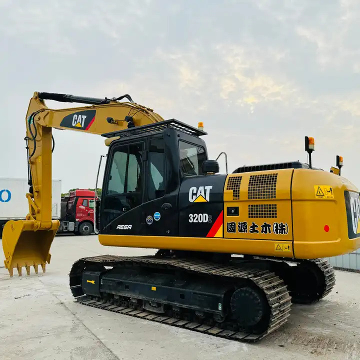 Used Hydraulic Excavator Cat 320d2,Secondhand Medium Excavator In Good Condition For Sale In Shanghai - Pásové rýpadlo: obrázek 2 Used Hydraulic Excavator Cat 320d2,Secondhand Medium Excavator In Good Condition For Sale In Shanghai - Pásové rýpadlo: obrázek 2