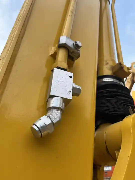 Used Japan Original 13ton Komatsu PC130-7 Excavator hydraulic crawler excavator - Pásové rýpadlo: obrázek 5 Used Japan Original 13ton Komatsu PC130-7 Excavator hydraulic crawler excavator - Pásové rýpadlo: obrázek 5